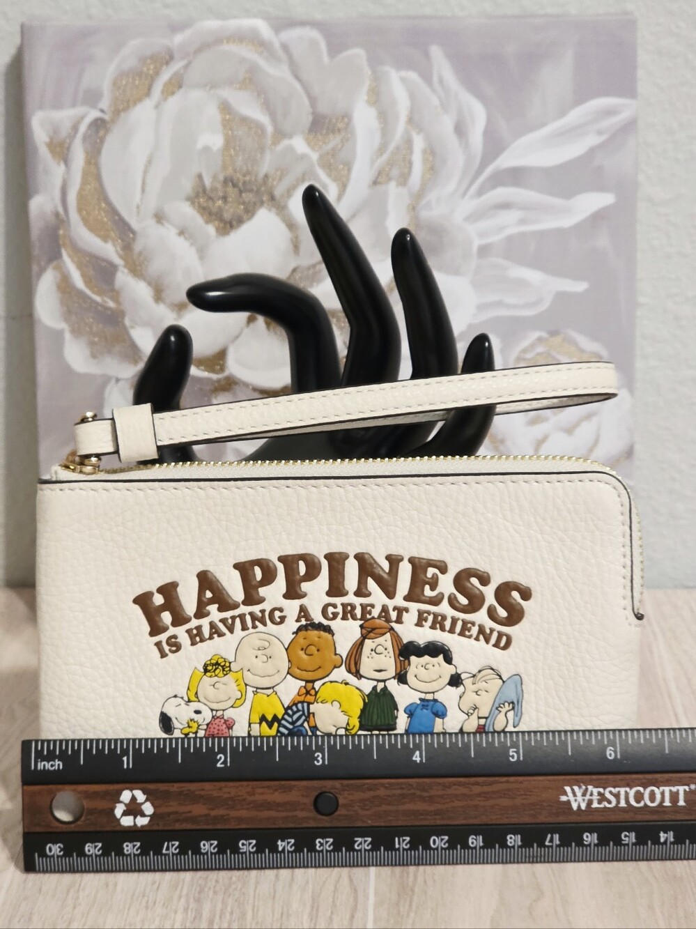 Coach X Peanuts Corner Zip Wristlet Happiness Snoopy & Friends CBP29 - Picture 7 of 15